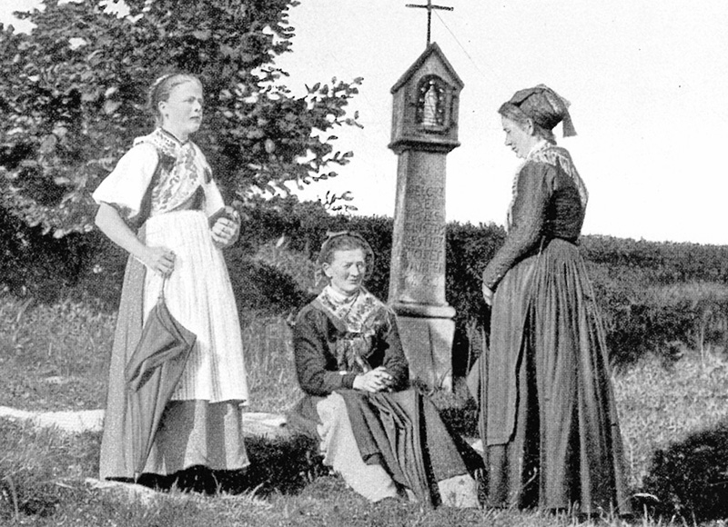 Schapbacher Trachtenträgerinnen, Ansichtskarte um 1900