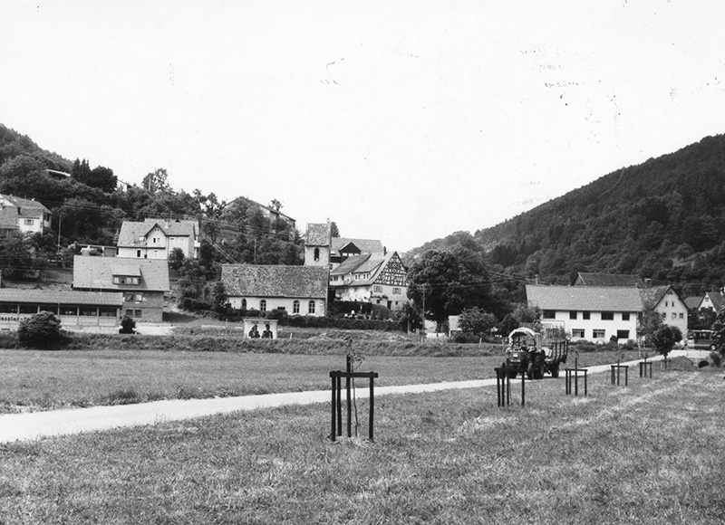 Blick auf den Ort, um 1985