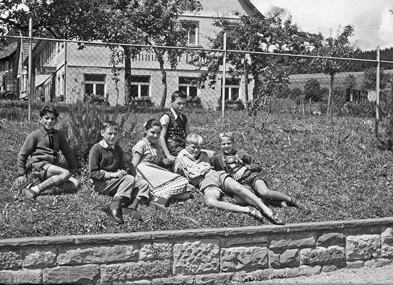 Schülergruppe am Wiesenrain, 1960er Jahre
